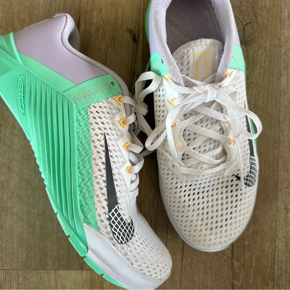 Nike Metcon 6 White Infinite Lilac Green - Picture 2 of 11